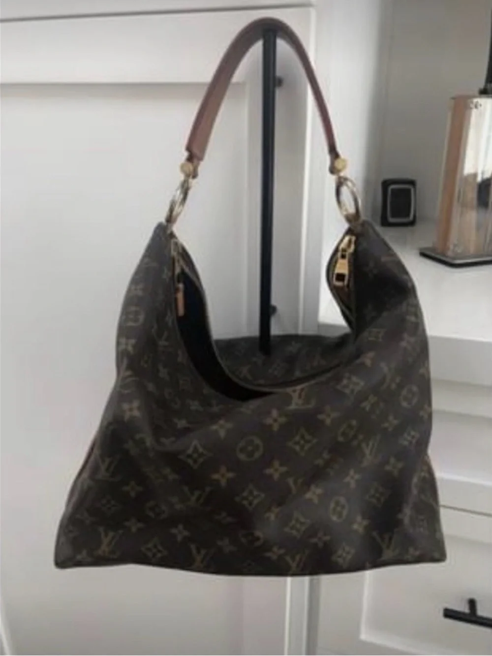 Louis Vuittonet Medium Sully Hobo Bag